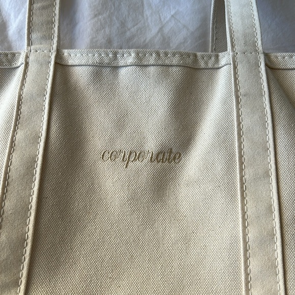 LL Bean Boat n Tote - Picture 4 of 10